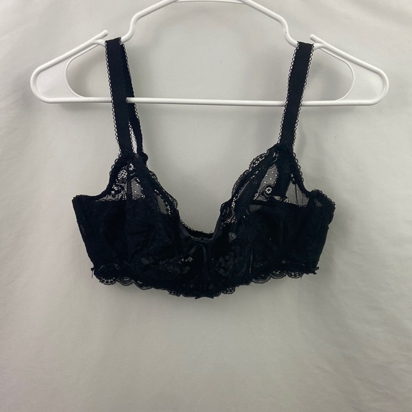 Vanity Fair Other - Vanity Fait Black Lace Size 34DD Bra